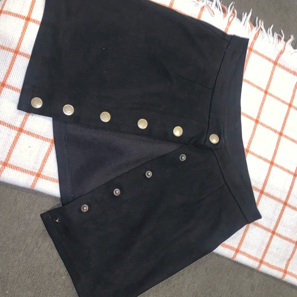 SHEIN black mini skirt - Picture 2 of 2